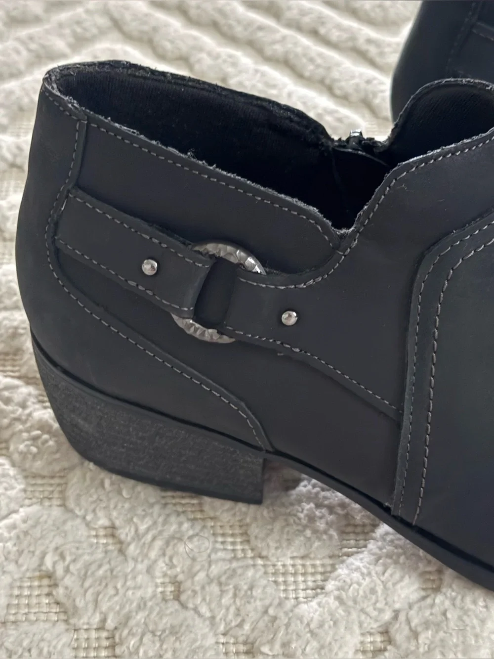 Clarks Charlten Grace Black Leather Ankle Booties Western Boots Size 11 Country